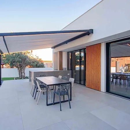 Inmovecos Gawy 2 De Lujo Con Piscina Privada *