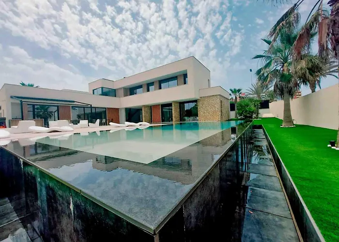 Inmovecos Gawy 2 De Lujo Con Piscina Privada *